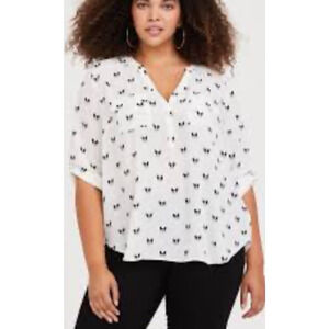 0 Torrid White and Black Dog Harper